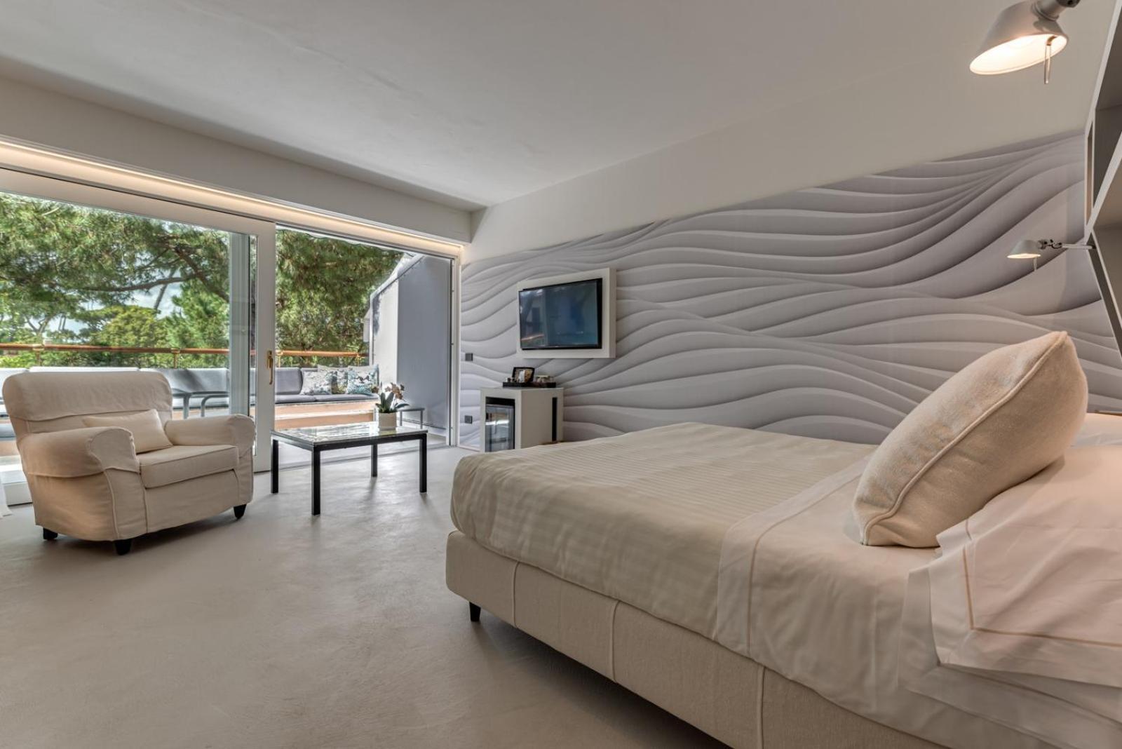 Augustus Y Hotel 5*